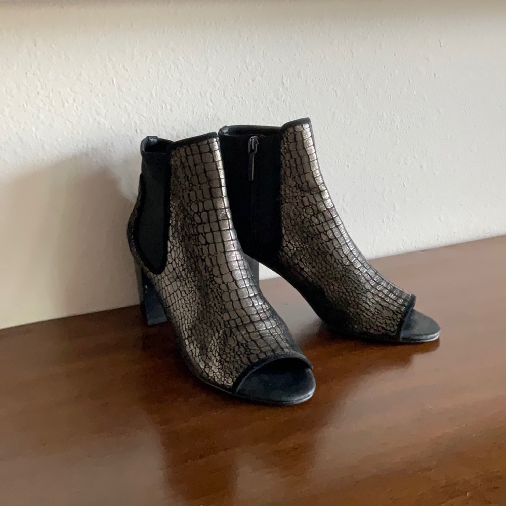 Butte open toe size 10